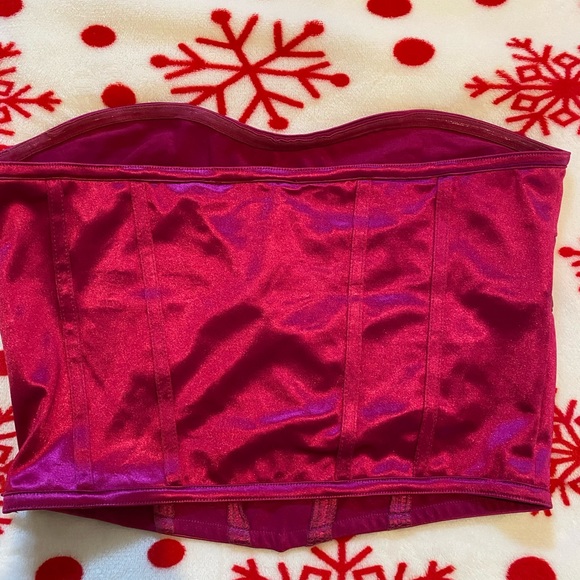 i am gia vikki top💗 - Picture 3 of 5